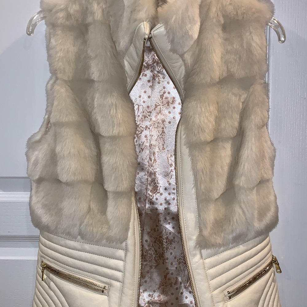 Guess faux fur vest